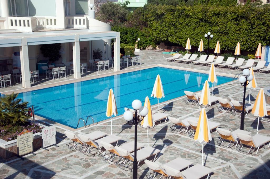 Kedrissos Hotel Chania  Bagian luar foto